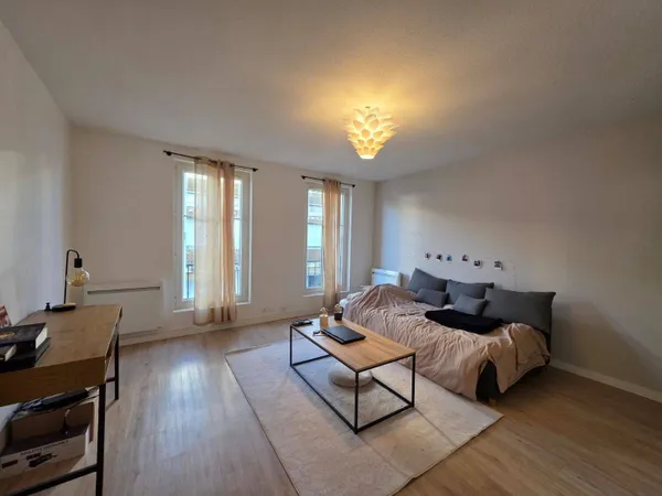 Studio 1 pièce 35 m² 