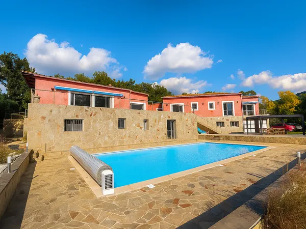 Châteauvert - Villa d'Architecte avec Plages Privées 