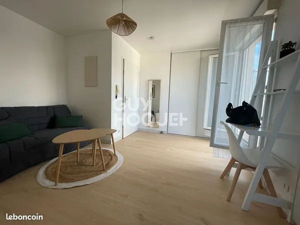 Studio 1 pièce 20 m² 