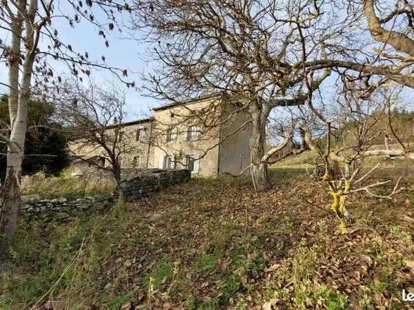 Ferme 5 pièces 237 m² 