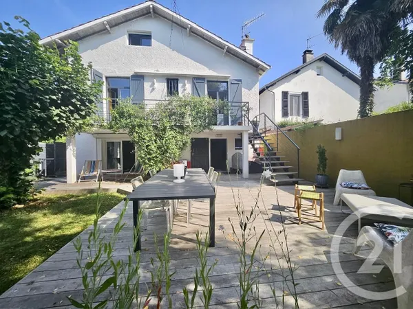 Maison 7 pièces 171 m² 