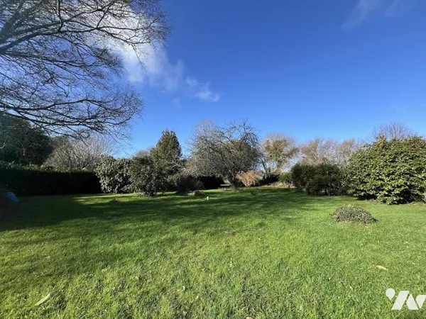 Terrain 680 m² 
