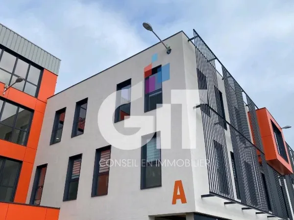 Bureau 112 m² 
