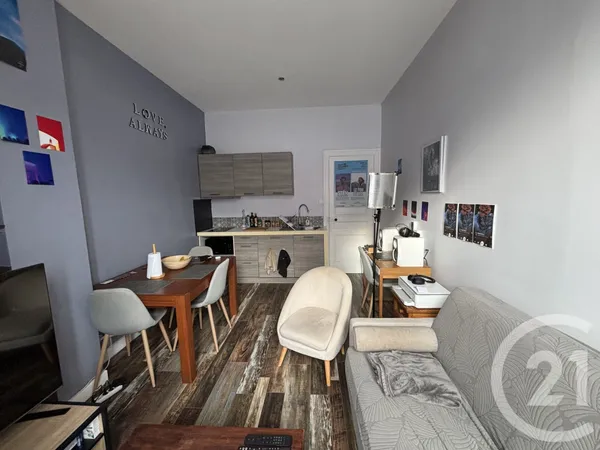 Appartement 1 pièce 28 m² 