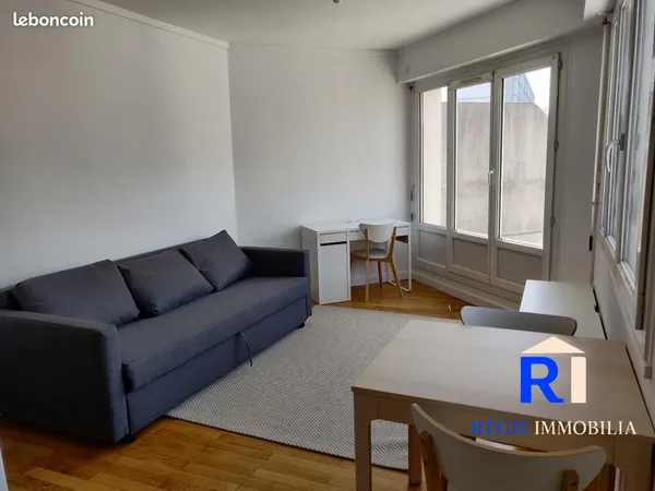 Studio 1 pièce 29 m² 