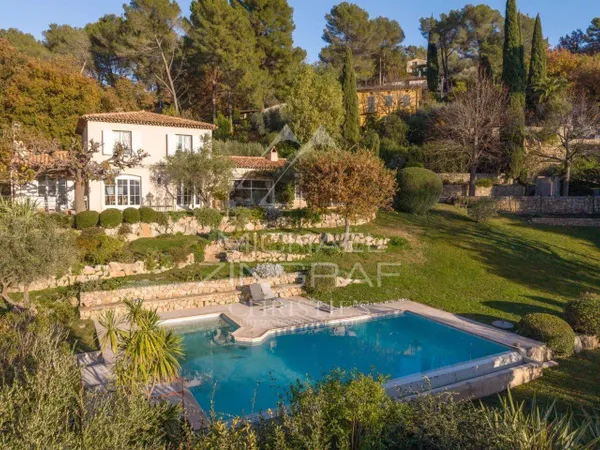Villa 5 pièces 184 m² 
