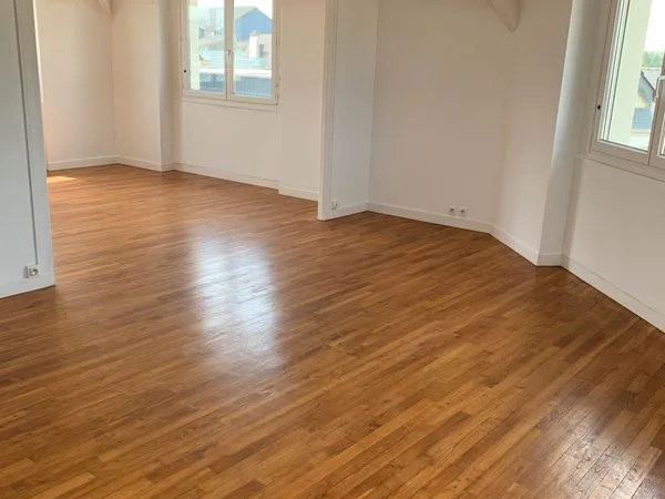 APPARTEMENT T3 QUARTIER ROBIEN 100m2 