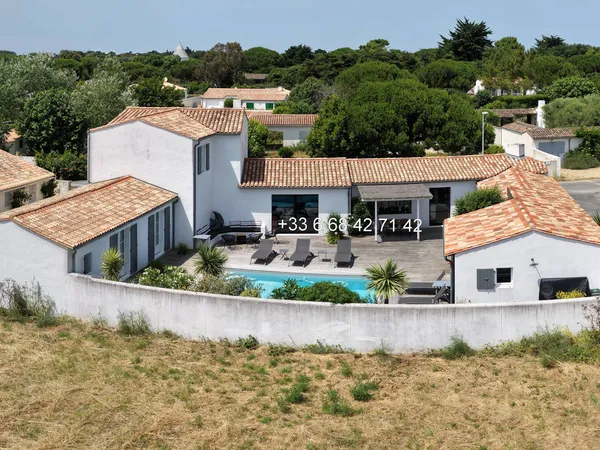 Maison 6 chambres, piscine, parfaitement située, aux Portes-en-Ré (Ile de Ré) 