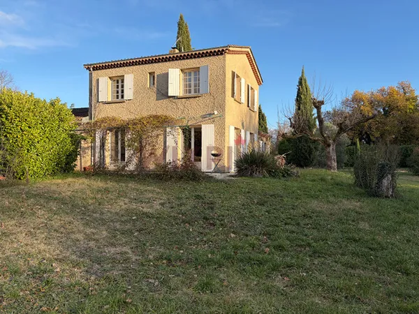 A VENDRE MAISON AVEC TERRAIN DE 3896 m² MONTELIER (26120) 