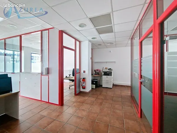 Bureaux 105 m² 
