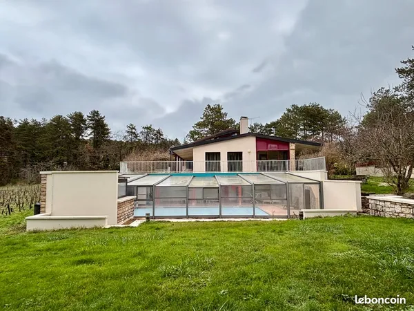 Annonce N1. Maison individuelle d'environ 250m2 avec 4 chambres en colocation meublée 