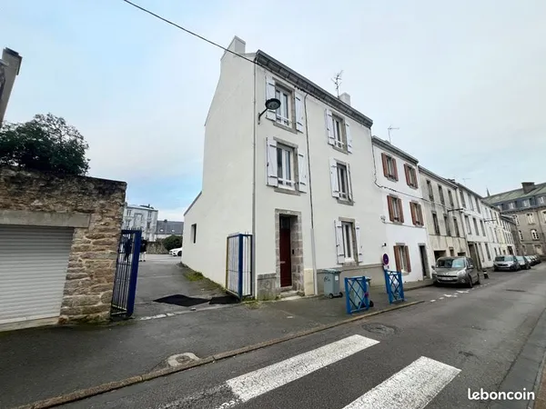 Studio 1 pièce 30 m² 