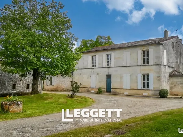 Maison 17 pièces 472 m² 