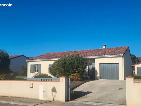 MAISON INDIVIDUELLE RECENTE (2013) T5 - 2 garages 