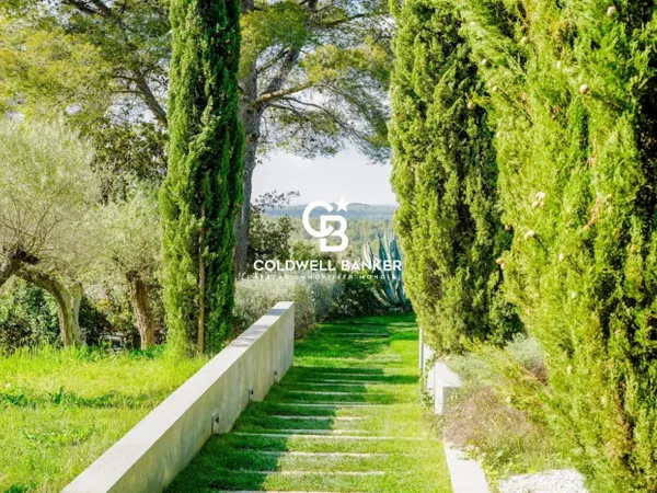 Un domaine d'exception entre Saint-Tropez et le Verdon, alliant 