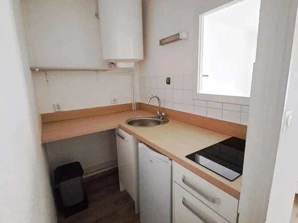 Studio 1 pièce 20 m² 