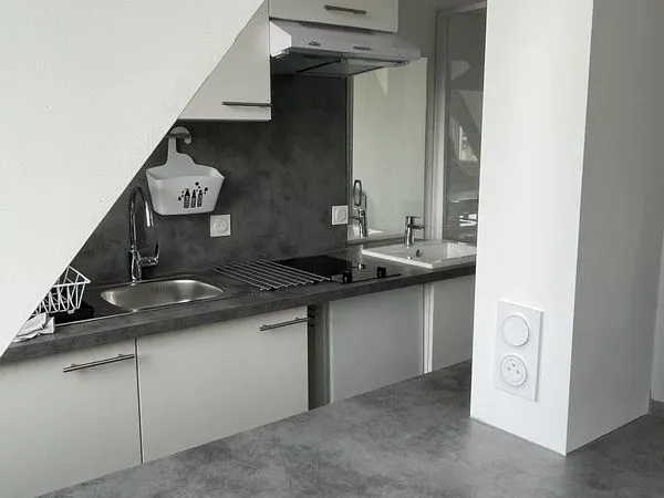 Studio 1 pièce 15 m² 