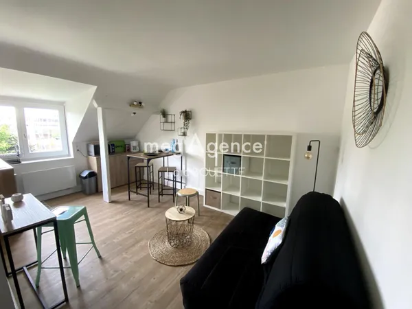DERNIER ETAGE, PETITE COPROPRIETE, QUARTIER GARE 
