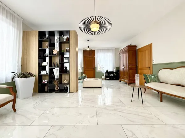 Maison 7 pièces 227 m² 