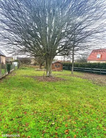 Terrain 600 m² 