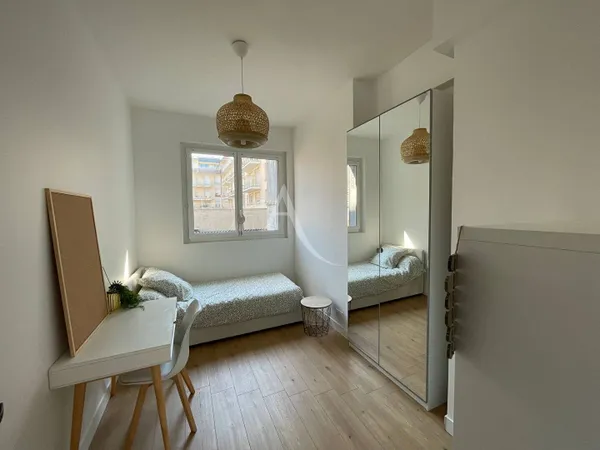 Appartement 1 pièce 9 m² 