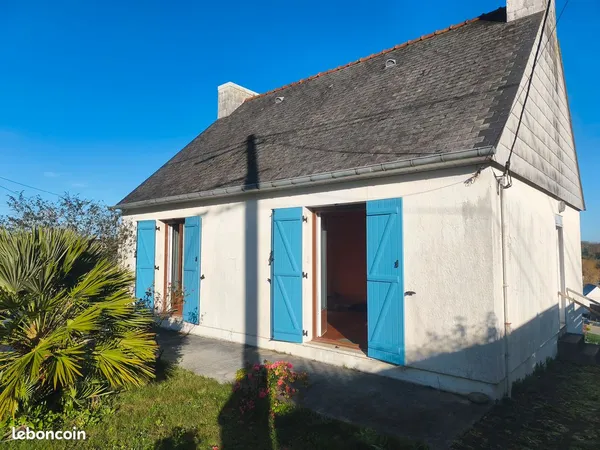 Maison 3 pièces - 56 m² - Bourg de Plonévez-Porzay 
