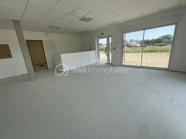 Local commercial 140 m² 