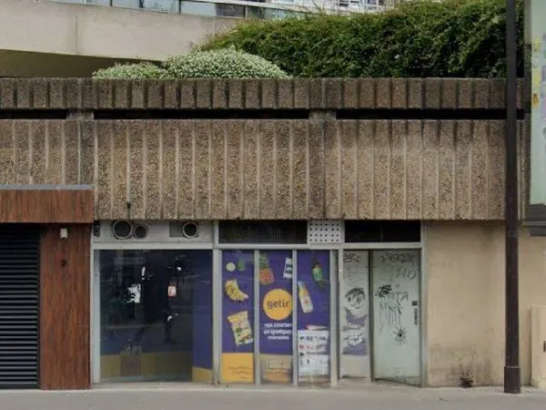 Boutique 2 pièces 204 m² 