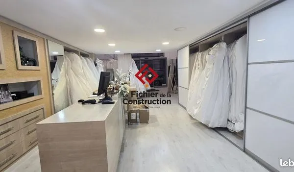 Local commercial 187 m² 