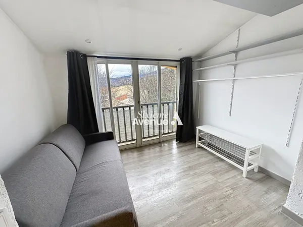 Saint Vallier De Thiey - Grand studio avec mezzanine - Les cyprines 