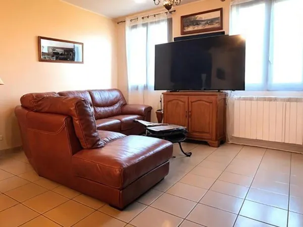 À 10 minutes de Saâcy-sur-Marne - Maison fonctionnelle sur terrain de 2432 m² 