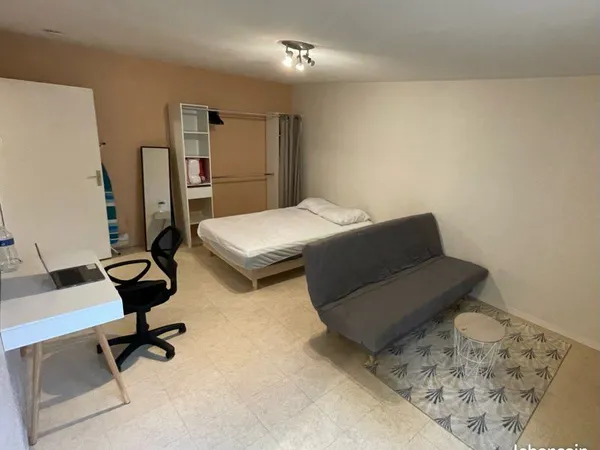 Studio à louer 