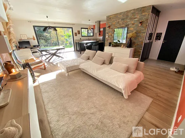Maison de plain-pied 5 pièces 106 m² 