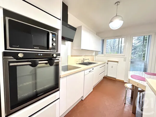 Appartement 4 pièces 79 m² 