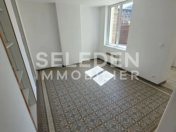 Appartement T2 plain pied avec cour 