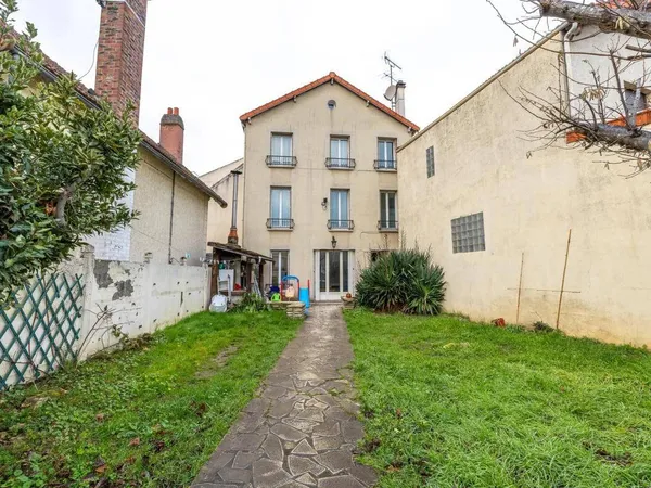 Triplex 7 pièces 95 m² 