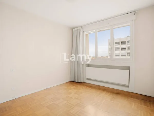 Appartement 4 pièces 79 m² 