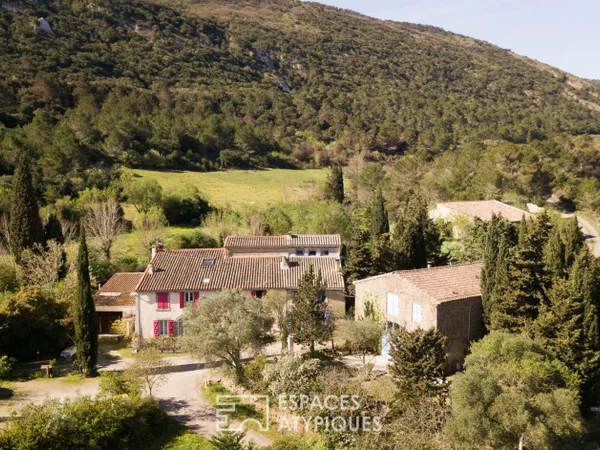 Grande propriété atypique avec 7,7 ha et vues sur l'Alaric - Capendu 