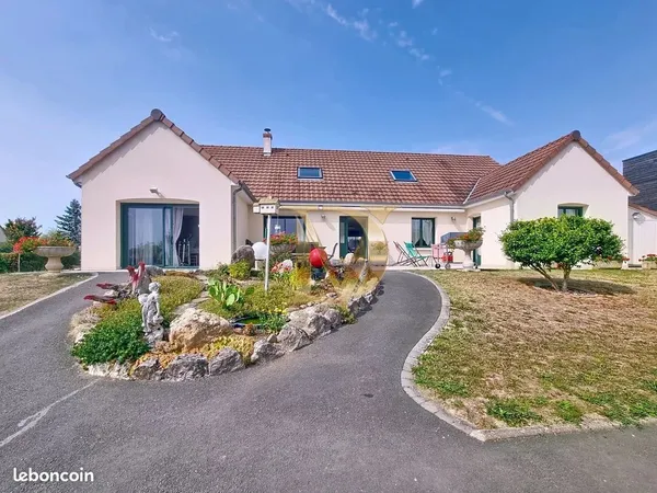 Maison 8 pièces 230 m² 