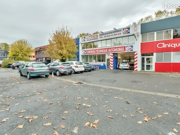 Local d'activité 345 m² 