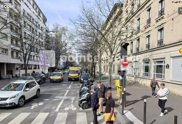 Local commercial 185 m² 