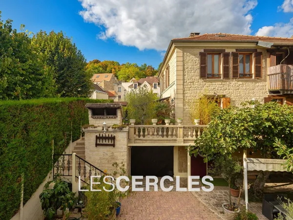 Maison 8 pièces de 160 m² 