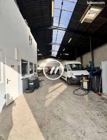 Local commercial 1350 m² 