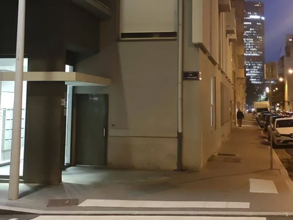 Parking 13 m² 
