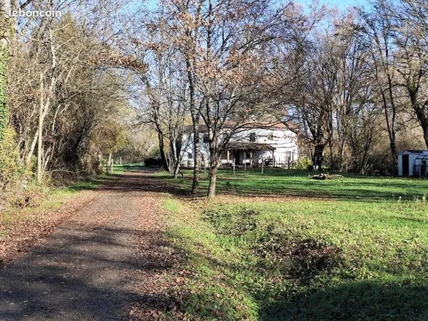 Moulin 4 pièces 165 m² 