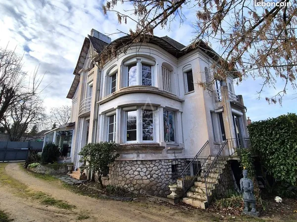 Maison 9 pièces 198 m² 