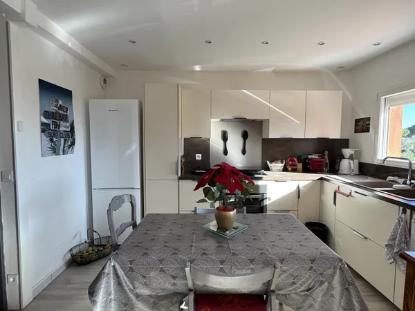 Appartement 3 pièces avec garage 