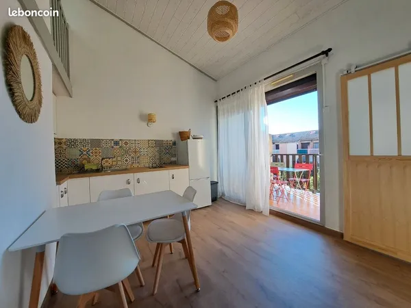 Grand duplex 36m2 avec place de parking 
