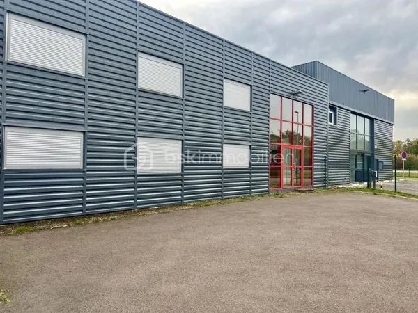 Local industriel 1294 m² 