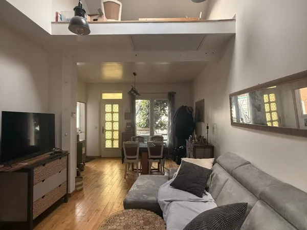 BAGNOLET 93170 Les Fleurs Maison 4 pièces terrasse cour Mé 